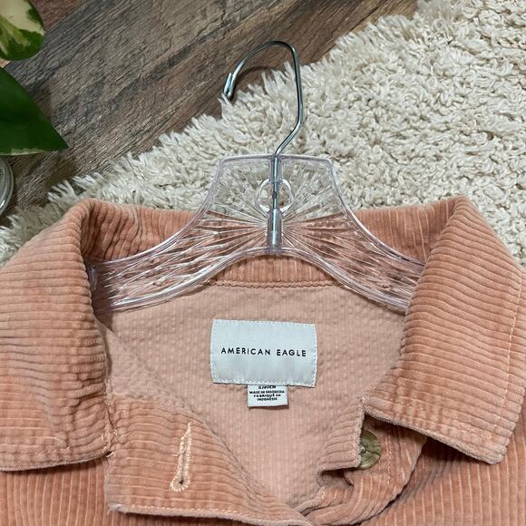 American Eagle Small Oversized Pink Corduroy Frayed Cropped Button Front Shacket - Picture 3 of 5